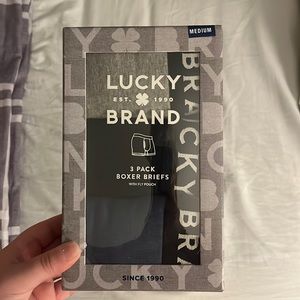 Unopened 3 pack of lucky brand mens boxer.